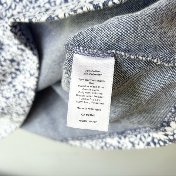 Talbots woven tapestry short sleeved top with tie neck in back - Picture 7 of 7